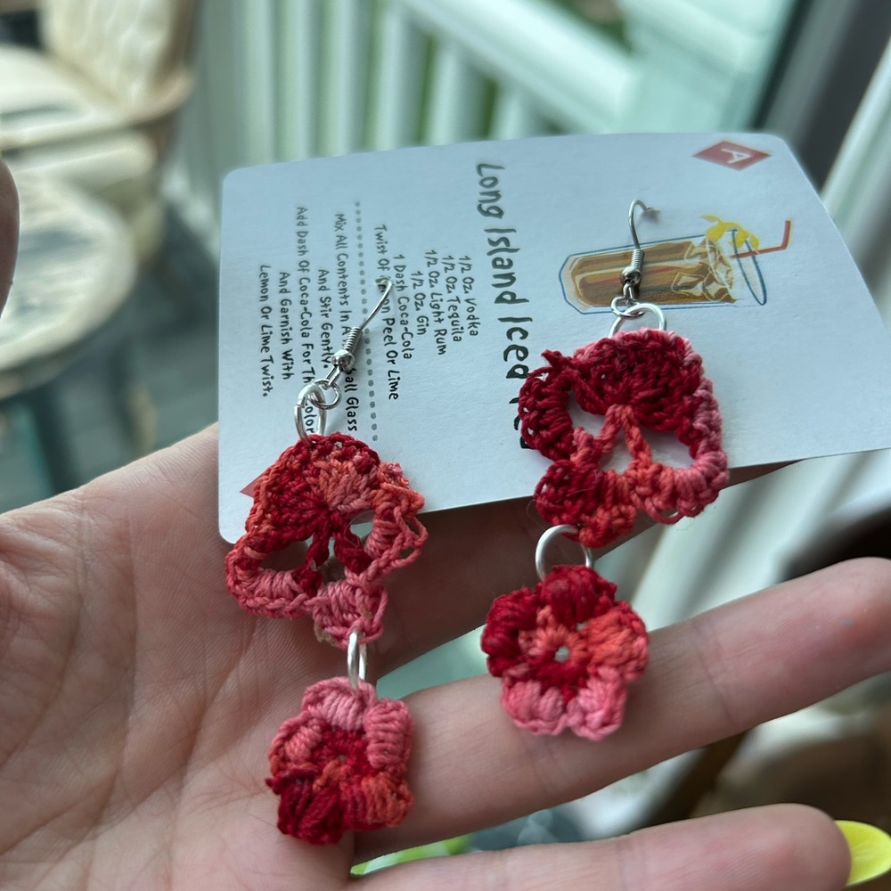 Crochet‎ skull earrings